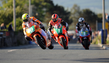 Action from the 2008 Lightweight TT (Stephen Davison/Pacemaker Press International)